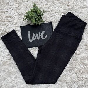 Zenana Plaid Leggings NWOT 💗 Black Charcoal & Burgundy